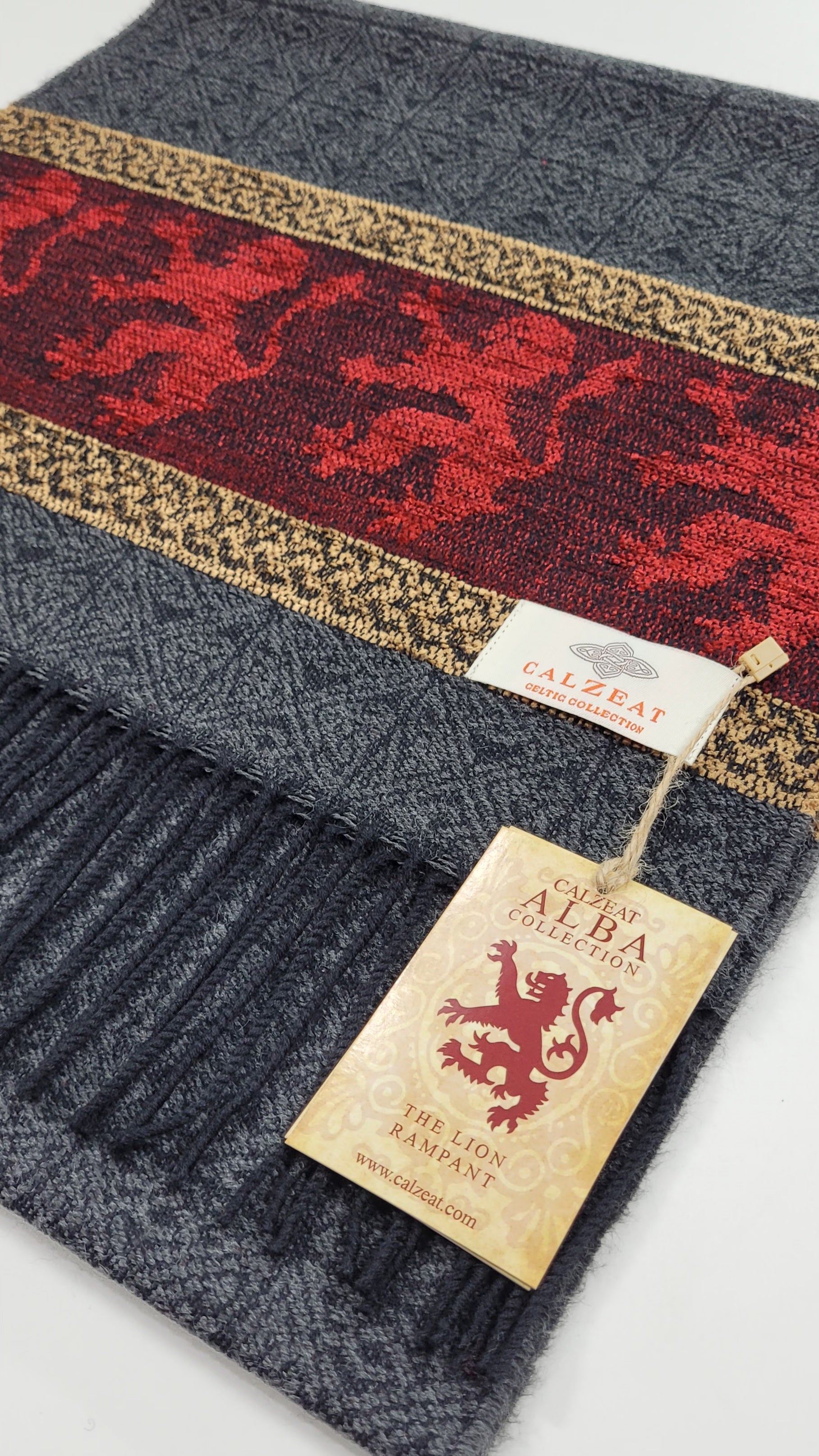 Celtic Lion Red Jacquard Scarf– Calzeat